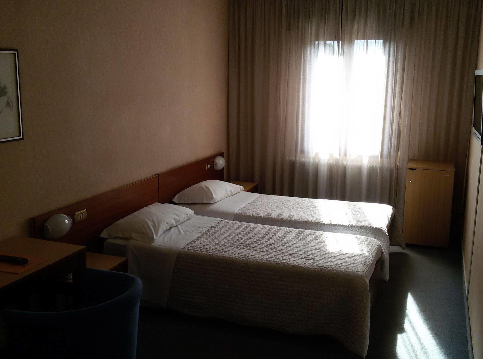 Hotel San Giorgio Удіне Екстер'єр фото